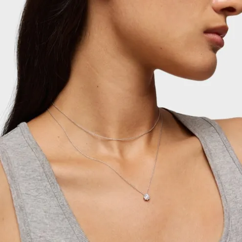 Colar curto rosácea em ouro branco e diamantes 0,15 ct Les Classiques