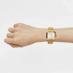 Relógio analógico com bracelete em aço IPG dourado Karat Squared
